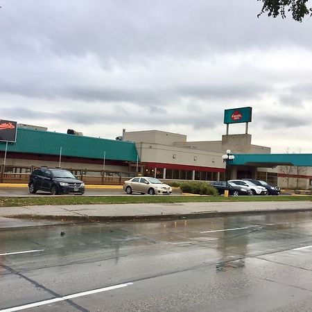 Canad Inns Destination Centre Transcona Winnipeg Buitenkant foto